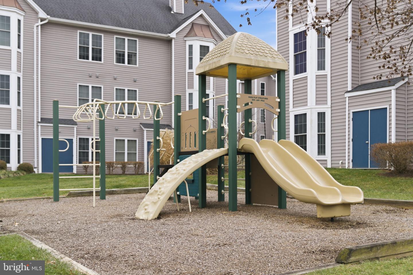 46620 DRYSDALE TER #203, STERLING, Virginia 20165, 2 Bedrooms Bedrooms, ,2 BathroomsBathrooms,Residential,For sale,46620 DRYSDALE TER #203,VALO2111640 MLS # VALO2111640 46620 DRYSDALE TER #203, STERLING, Virginia 20165, 2 Bedrooms Bedrooms, ,2 BathroomsBathrooms,Residential,For sale,46620 DRYSDALE TER #203,VALO2111640 MLS # VALO2111640