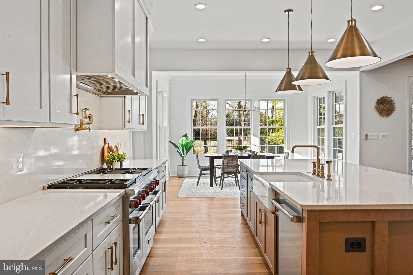 352 AYR HILL AVE NE, VIENNA, Virginia 22180, 6 Bedrooms Bedrooms, ,6 BathroomsBathrooms,Residential,For sale,352 AYR HILL AVE NE,VAFX2280496 MLS # VAFX2280496 352 AYR HILL AVE NE, VIENNA, Virginia 22180, 6 Bedrooms Bedrooms, ,6 BathroomsBathrooms,Residential,For sale,352 AYR HILL AVE NE,VAFX2280496 MLS # VAFX2280496