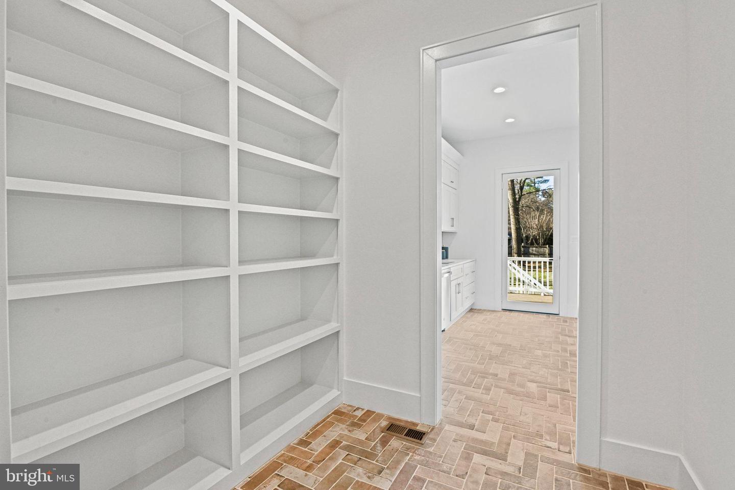 352 AYR HILL AVE NE, VIENNA, Virginia 22180, 6 Bedrooms Bedrooms, ,6 BathroomsBathrooms,Residential,For sale,352 AYR HILL AVE NE,VAFX2280496 MLS # VAFX2280496 352 AYR HILL AVE NE, VIENNA, Virginia 22180, 6 Bedrooms Bedrooms, ,6 BathroomsBathrooms,Residential,For sale,352 AYR HILL AVE NE,VAFX2280496 MLS # VAFX2280496