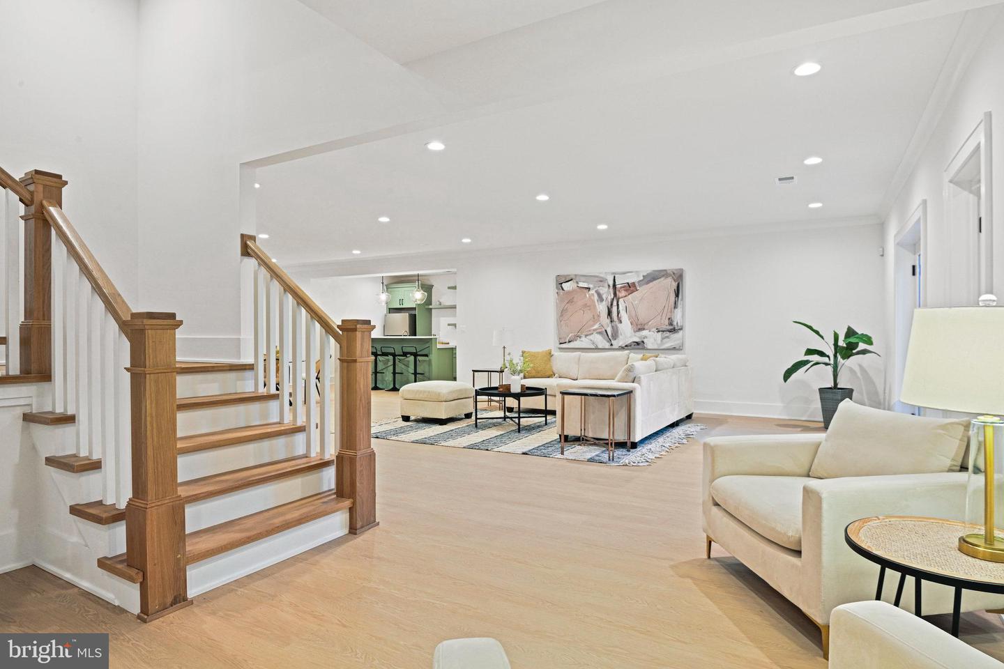 352 AYR HILL AVE NE, VIENNA, Virginia 22180, 6 Bedrooms Bedrooms, ,6 BathroomsBathrooms,Residential,For sale,352 AYR HILL AVE NE,VAFX2280496 MLS # VAFX2280496 352 AYR HILL AVE NE, VIENNA, Virginia 22180, 6 Bedrooms Bedrooms, ,6 BathroomsBathrooms,Residential,For sale,352 AYR HILL AVE NE,VAFX2280496 MLS # VAFX2280496