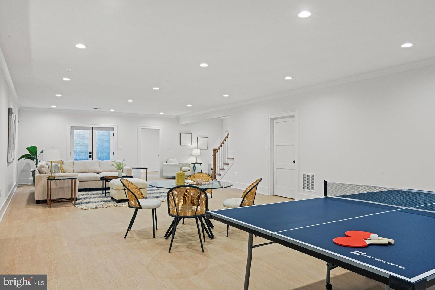 352 AYR HILL AVE NE, VIENNA, Virginia 22180, 6 Bedrooms Bedrooms, ,6 BathroomsBathrooms,Residential,For sale,352 AYR HILL AVE NE,VAFX2280496 MLS # VAFX2280496 352 AYR HILL AVE NE, VIENNA, Virginia 22180, 6 Bedrooms Bedrooms, ,6 BathroomsBathrooms,Residential,For sale,352 AYR HILL AVE NE,VAFX2280496 MLS # VAFX2280496