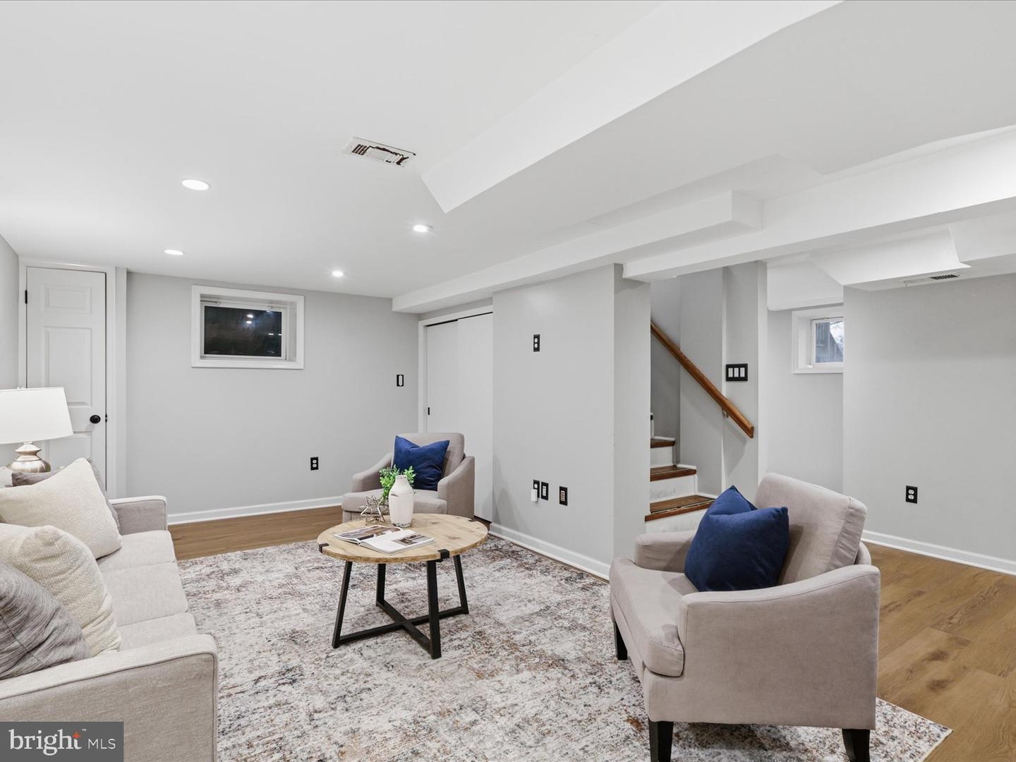 6437 SPRING TER, FALLS CHURCH, Virginia 22042, 3 Bedrooms Bedrooms, ,3 BathroomsBathrooms,Residential,For sale,6437 SPRING TER,VAFX2281004 MLS # VAFX2281004 6437 SPRING TER, FALLS CHURCH, Virginia 22042, 3 Bedrooms Bedrooms, ,3 BathroomsBathrooms,Residential,For sale,6437 SPRING TER,VAFX2281004 MLS # VAFX2281004