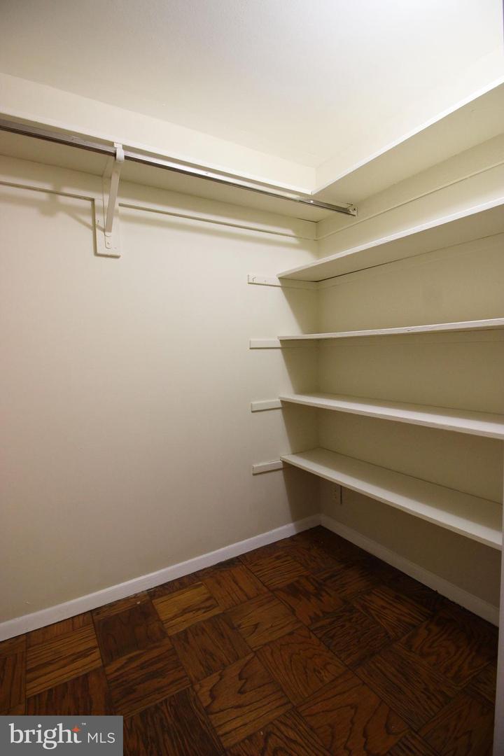 2632 WAGON DR #1C, ALEXANDRIA, Virginia 22303, 2 Bedrooms Bedrooms, ,1 BathroomBathrooms,Residential,For sale,2632 WAGON DR #1C,VAFX2281746 MLS # VAFX2281746 2632 WAGON DR #1C, ALEXANDRIA, Virginia 22303, 2 Bedrooms Bedrooms, ,1 BathroomBathrooms,Residential,For sale,2632 WAGON DR #1C,VAFX2281746 MLS # VAFX2281746