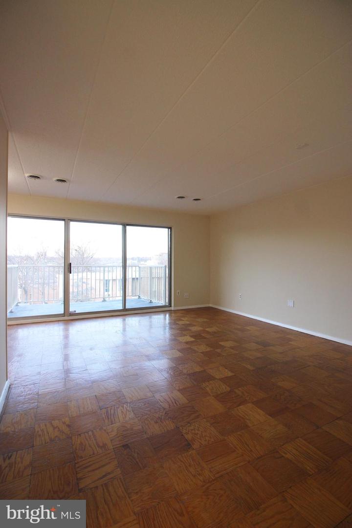 2632 WAGON DR #1C, ALEXANDRIA, Virginia 22303, 2 Bedrooms Bedrooms, ,1 BathroomBathrooms,Residential,For sale,2632 WAGON DR #1C,VAFX2281746 MLS # VAFX2281746 2632 WAGON DR #1C, ALEXANDRIA, Virginia 22303, 2 Bedrooms Bedrooms, ,1 BathroomBathrooms,Residential,For sale,2632 WAGON DR #1C,VAFX2281746 MLS # VAFX2281746