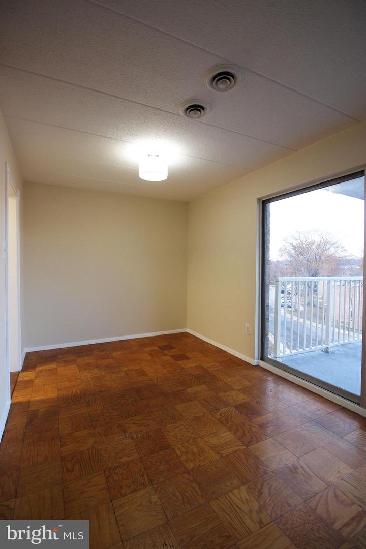 2632 WAGON DR #1C, ALEXANDRIA, Virginia 22303, 2 Bedrooms Bedrooms, ,1 BathroomBathrooms,Residential,For sale,2632 WAGON DR #1C,VAFX2281746 MLS # VAFX2281746 2632 WAGON DR #1C, ALEXANDRIA, Virginia 22303, 2 Bedrooms Bedrooms, ,1 BathroomBathrooms,Residential,For sale,2632 WAGON DR #1C,VAFX2281746 MLS # VAFX2281746