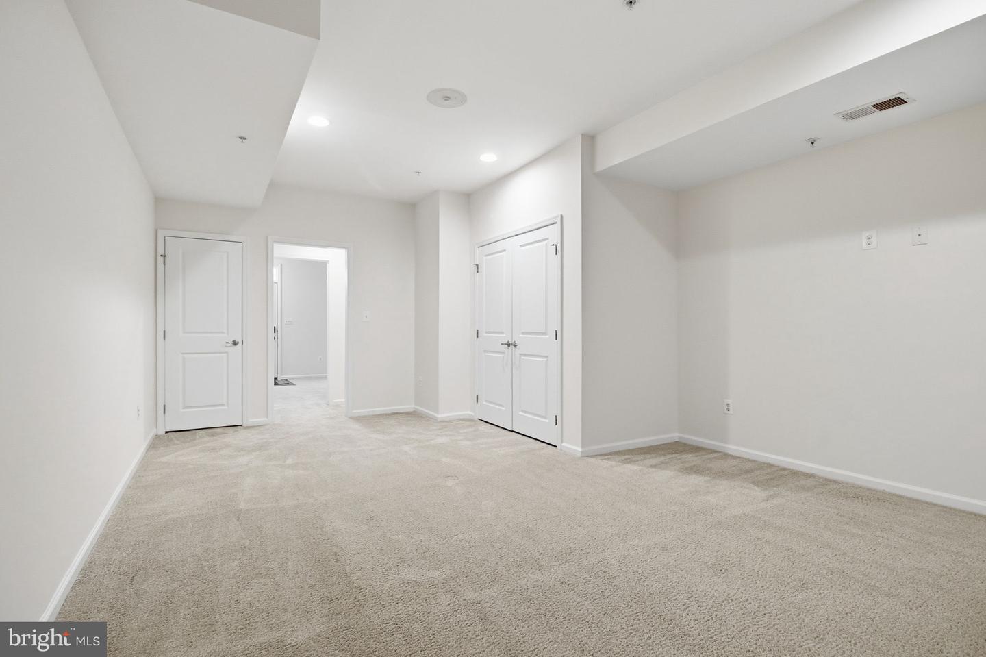 3400 10TH PL SE, WASHINGTON, District Of Columbia 20032, 2 Bedrooms Bedrooms, ,2 BathroomsBathrooms,Residential,For sale,3400 10TH PL SE,DCDC2234260 MLS # DCDC2234260 3400 10TH PL SE, WASHINGTON, District Of Columbia 20032, 2 Bedrooms Bedrooms, ,2 BathroomsBathrooms,Residential,For sale,3400 10TH PL SE,DCDC2234260 MLS # DCDC2234260