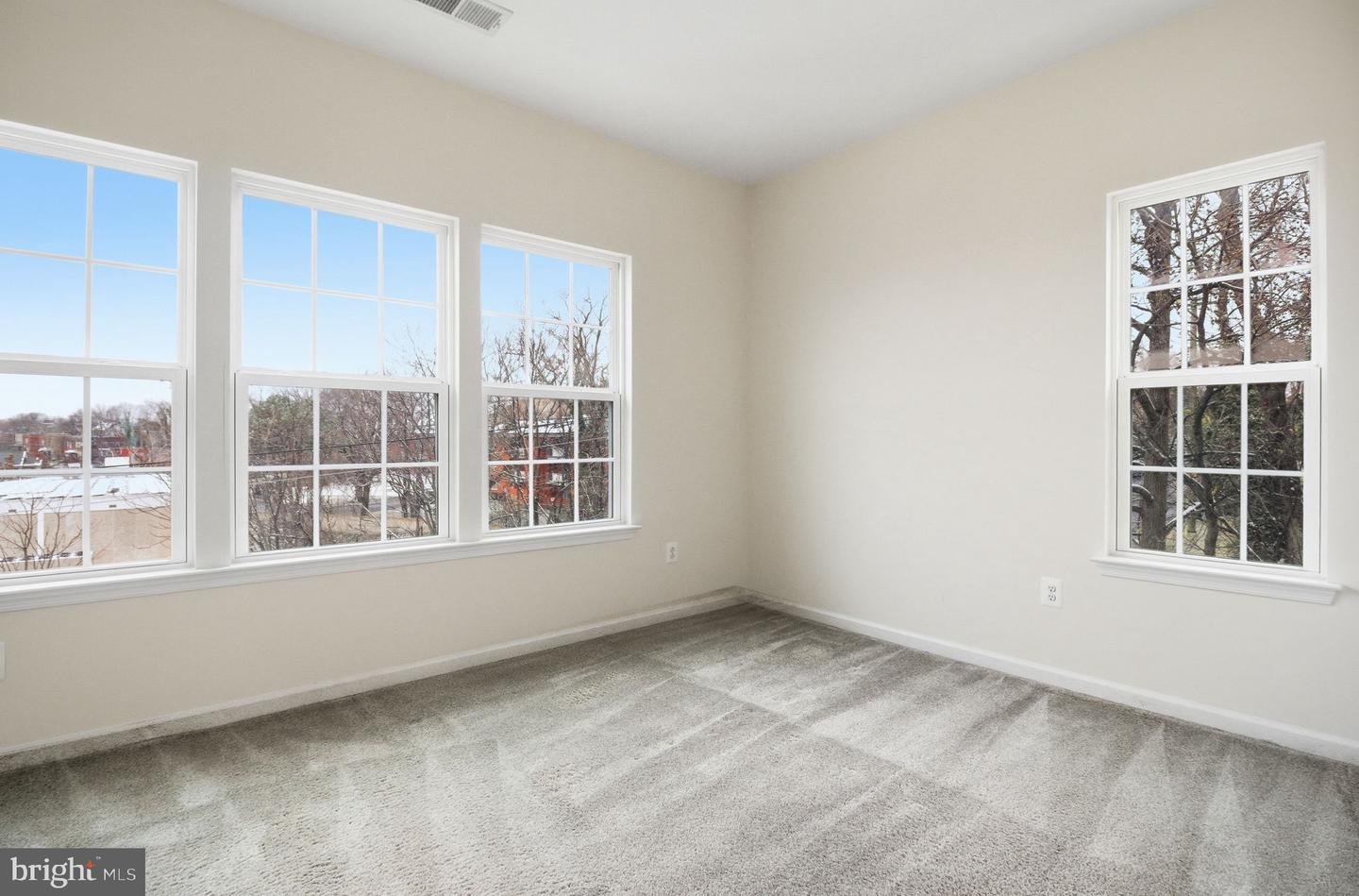 3400 10TH PL SE, WASHINGTON, District Of Columbia 20032, 2 Bedrooms Bedrooms, ,2 BathroomsBathrooms,Residential,For sale,3400 10TH PL SE,DCDC2234260 MLS # DCDC2234260 3400 10TH PL SE, WASHINGTON, District Of Columbia 20032, 2 Bedrooms Bedrooms, ,2 BathroomsBathrooms,Residential,For sale,3400 10TH PL SE,DCDC2234260 MLS # DCDC2234260