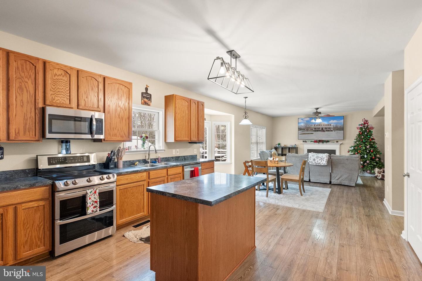 10757 SHENANDOAH PATH, CATLETT, Virginia 20119, 5 Bedrooms Bedrooms, ,3 BathroomsBathrooms,Residential,For sale,10757 SHENANDOAH PATH,VAFQ2019872 MLS # VAFQ2019872 10757 SHENANDOAH PATH, CATLETT, Virginia 20119, 5 Bedrooms Bedrooms, ,3 BathroomsBathrooms,Residential,For sale,10757 SHENANDOAH PATH,VAFQ2019872 MLS # VAFQ2019872