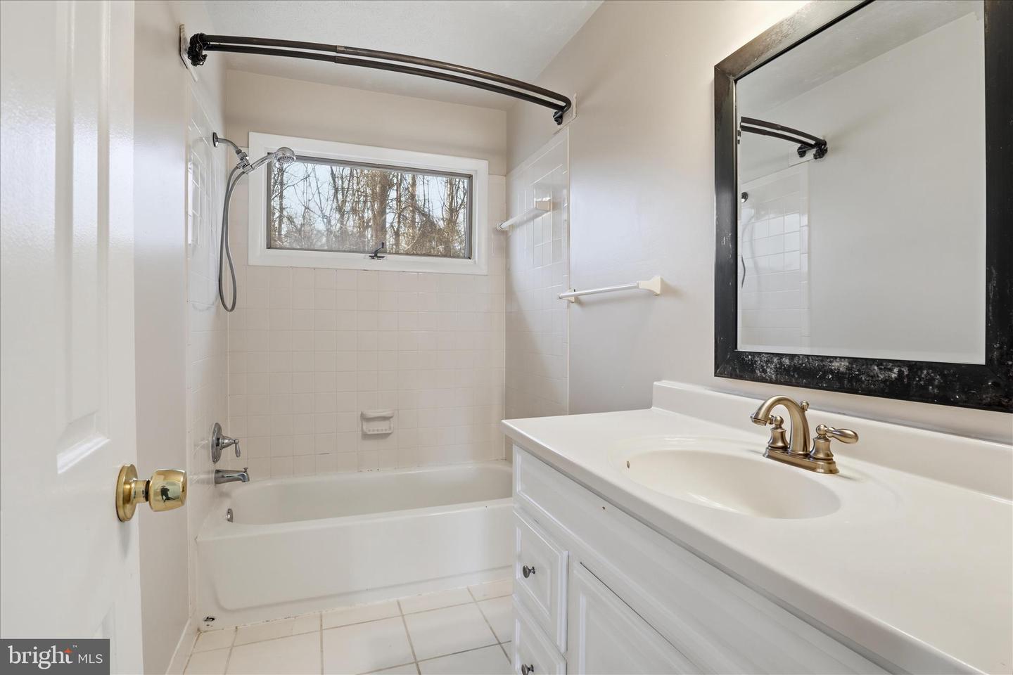 4170 PADGETT DR, HAYMARKET, Virginia 20169, 4 Bedrooms Bedrooms, ,2 BathroomsBathrooms,Residential,For sale,4170 PADGETT DR,VAPW2108830 MLS # VAPW2108830 4170 PADGETT DR, HAYMARKET, Virginia 20169, 4 Bedrooms Bedrooms, ,2 BathroomsBathrooms,Residential,For sale,4170 PADGETT DR,VAPW2108830 MLS # VAPW2108830