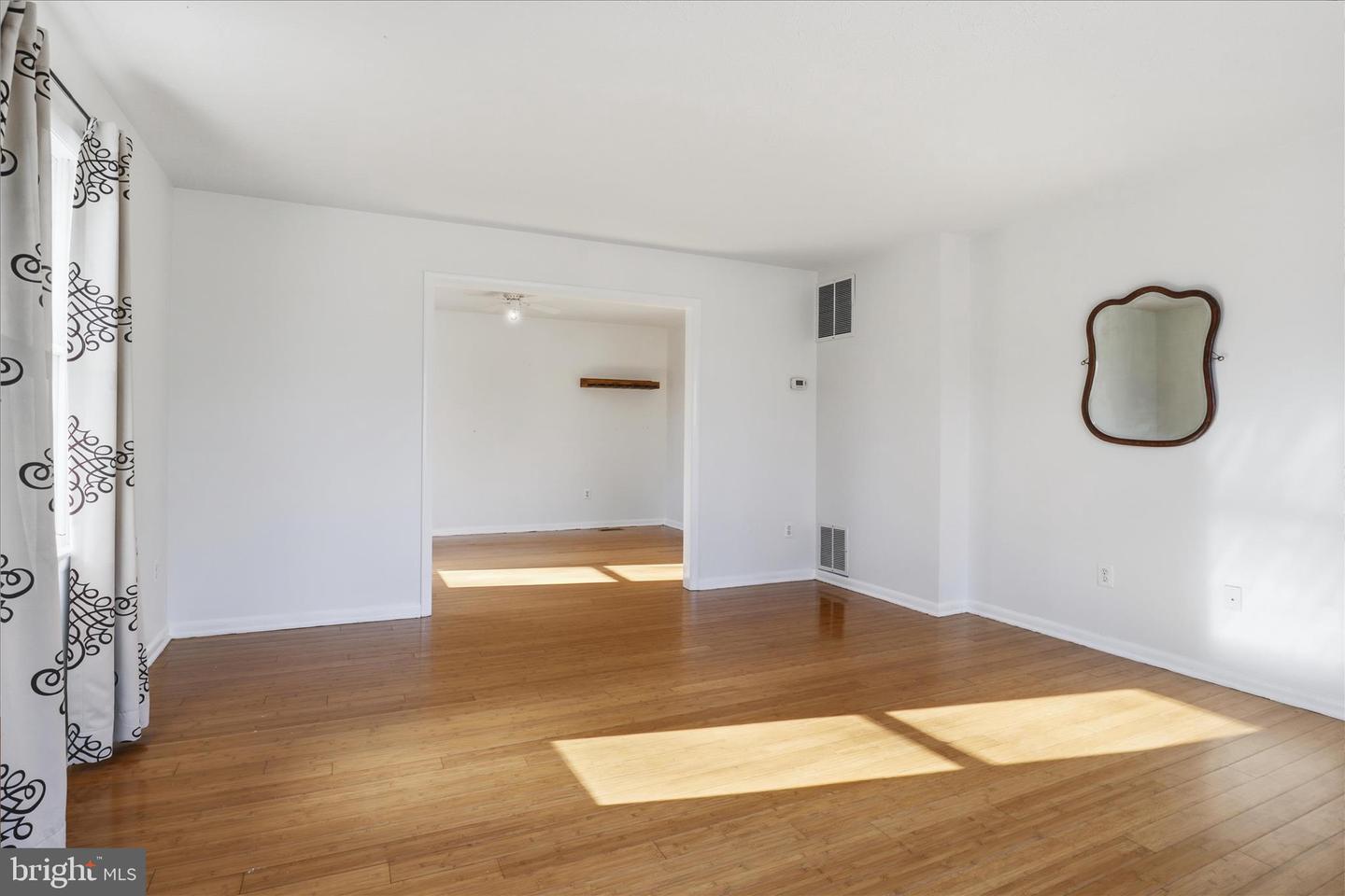 4170 PADGETT DR, HAYMARKET, Virginia 20169, 4 Bedrooms Bedrooms, ,2 BathroomsBathrooms,Residential,For sale,4170 PADGETT DR,VAPW2108830 MLS # VAPW2108830 4170 PADGETT DR, HAYMARKET, Virginia 20169, 4 Bedrooms Bedrooms, ,2 BathroomsBathrooms,Residential,For sale,4170 PADGETT DR,VAPW2108830 MLS # VAPW2108830