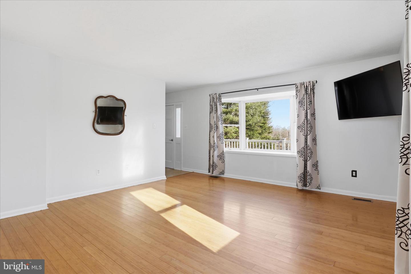 4170 PADGETT DR, HAYMARKET, Virginia 20169, 4 Bedrooms Bedrooms, ,2 BathroomsBathrooms,Residential,For sale,4170 PADGETT DR,VAPW2108830 MLS # VAPW2108830 4170 PADGETT DR, HAYMARKET, Virginia 20169, 4 Bedrooms Bedrooms, ,2 BathroomsBathrooms,Residential,For sale,4170 PADGETT DR,VAPW2108830 MLS # VAPW2108830