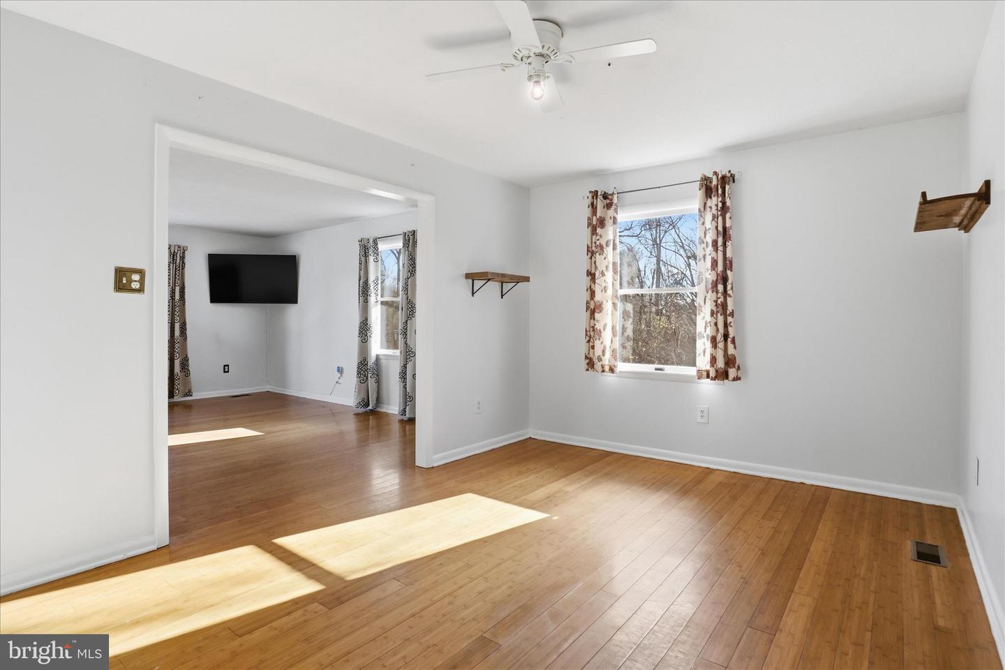 4170 PADGETT DR, HAYMARKET, Virginia 20169, 4 Bedrooms Bedrooms, ,2 BathroomsBathrooms,Residential,For sale,4170 PADGETT DR,VAPW2108830 MLS # VAPW2108830 4170 PADGETT DR, HAYMARKET, Virginia 20169, 4 Bedrooms Bedrooms, ,2 BathroomsBathrooms,Residential,For sale,4170 PADGETT DR,VAPW2108830 MLS # VAPW2108830