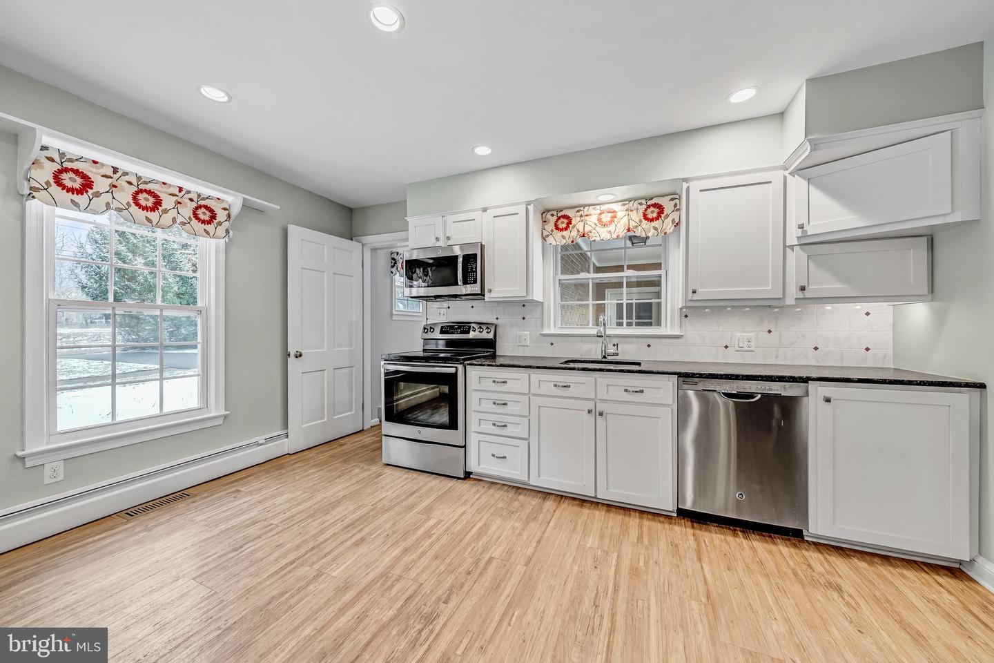 17747 SILCOTT SPRINGS RD, PURCELLVILLE, Virginia 20132, 7 Bedrooms Bedrooms, ,4 BathroomsBathrooms,Residential,For sale,17747 SILCOTT SPRINGS RD,VALO2112144 MLS # VALO2112144 17747 SILCOTT SPRINGS RD, PURCELLVILLE, Virginia 20132, 7 Bedrooms Bedrooms, ,4 BathroomsBathrooms,Residential,For sale,17747 SILCOTT SPRINGS RD,VALO2112144 MLS # VALO2112144