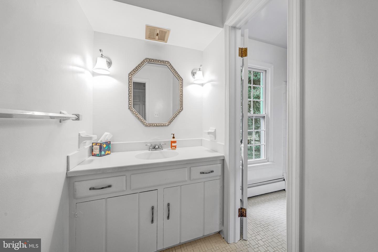 17747 SILCOTT SPRINGS RD, PURCELLVILLE, Virginia 20132, 7 Bedrooms Bedrooms, ,4 BathroomsBathrooms,Residential,For sale,17747 SILCOTT SPRINGS RD,VALO2112144 MLS # VALO2112144 17747 SILCOTT SPRINGS RD, PURCELLVILLE, Virginia 20132, 7 Bedrooms Bedrooms, ,4 BathroomsBathrooms,Residential,For sale,17747 SILCOTT SPRINGS RD,VALO2112144 MLS # VALO2112144