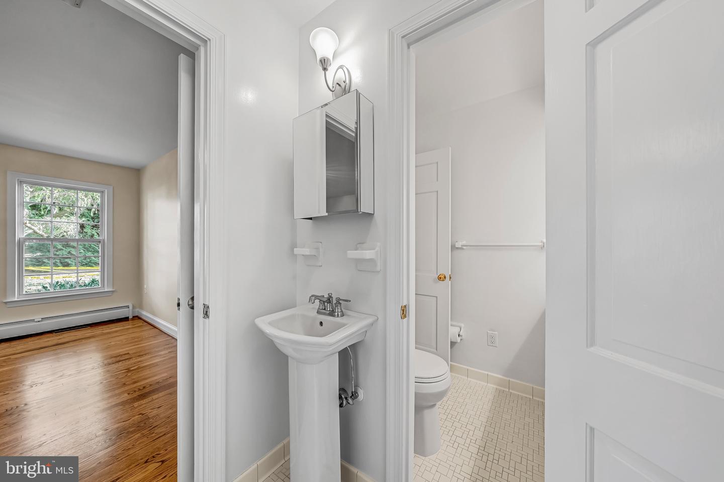 17747 SILCOTT SPRINGS RD, PURCELLVILLE, Virginia 20132, 7 Bedrooms Bedrooms, ,4 BathroomsBathrooms,Residential,For sale,17747 SILCOTT SPRINGS RD,VALO2112144 MLS # VALO2112144 17747 SILCOTT SPRINGS RD, PURCELLVILLE, Virginia 20132, 7 Bedrooms Bedrooms, ,4 BathroomsBathrooms,Residential,For sale,17747 SILCOTT SPRINGS RD,VALO2112144 MLS # VALO2112144