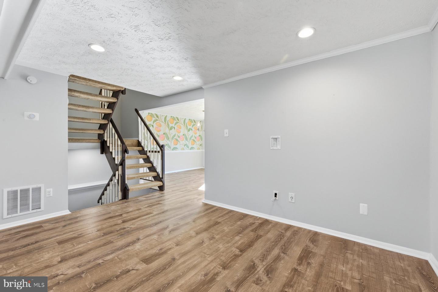 7310 GLENDOWER CT, SPRINGFIELD, Virginia 22153, 3 Bedrooms Bedrooms, ,2 BathroomsBathrooms,Residential,For sale,7310 GLENDOWER CT,VAFX2282078 MLS # VAFX2282078 7310 GLENDOWER CT, SPRINGFIELD, Virginia 22153, 3 Bedrooms Bedrooms, ,2 BathroomsBathrooms,Residential,For sale,7310 GLENDOWER CT,VAFX2282078 MLS # VAFX2282078