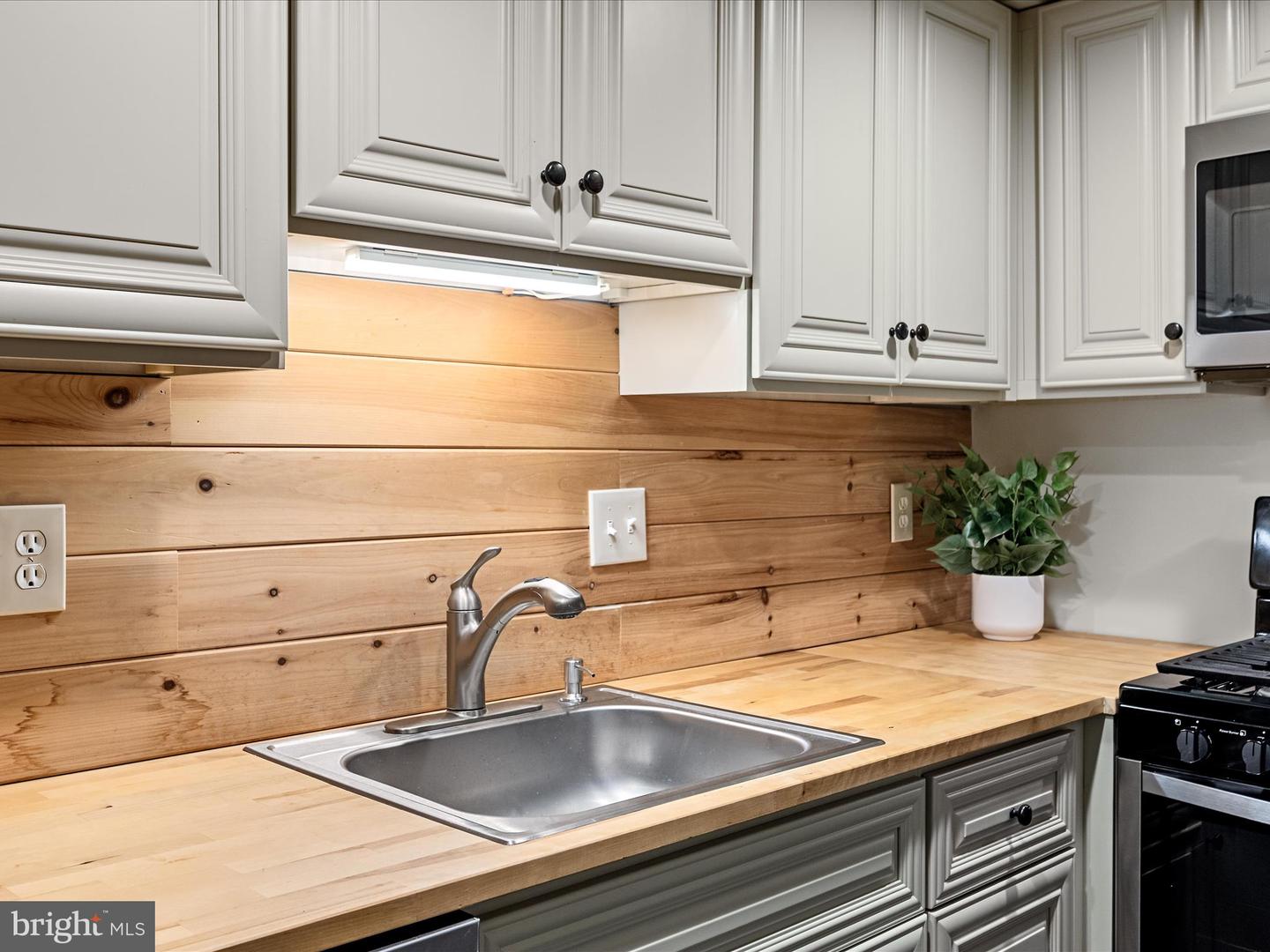 11813 BRETON CT #1A, RESTON, Virginia 20191, 2 Bedrooms Bedrooms, ,1 BathroomBathrooms,Residential,For sale,11813 BRETON CT #1A,VAFX2282156 MLS # VAFX2282156 11813 BRETON CT #1A, RESTON, Virginia 20191, 2 Bedrooms Bedrooms, ,1 BathroomBathrooms,Residential,For sale,11813 BRETON CT #1A,VAFX2282156 MLS # VAFX2282156