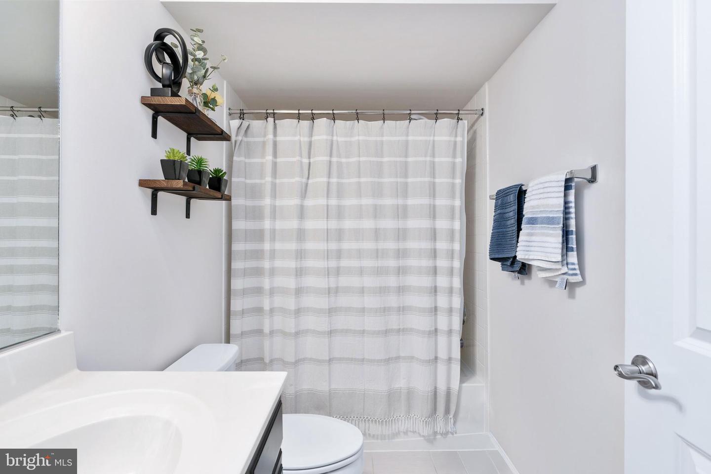 508 FOXGLOVE WAY, STAFFORD, Virginia 22554, 5 Bedrooms Bedrooms, ,3 BathroomsBathrooms,Residential,For sale,508 FOXGLOVE WAY,VAST2044666 MLS # VAST2044666 508 FOXGLOVE WAY, STAFFORD, Virginia 22554, 5 Bedrooms Bedrooms, ,3 BathroomsBathrooms,Residential,For sale,508 FOXGLOVE WAY,VAST2044666 MLS # VAST2044666