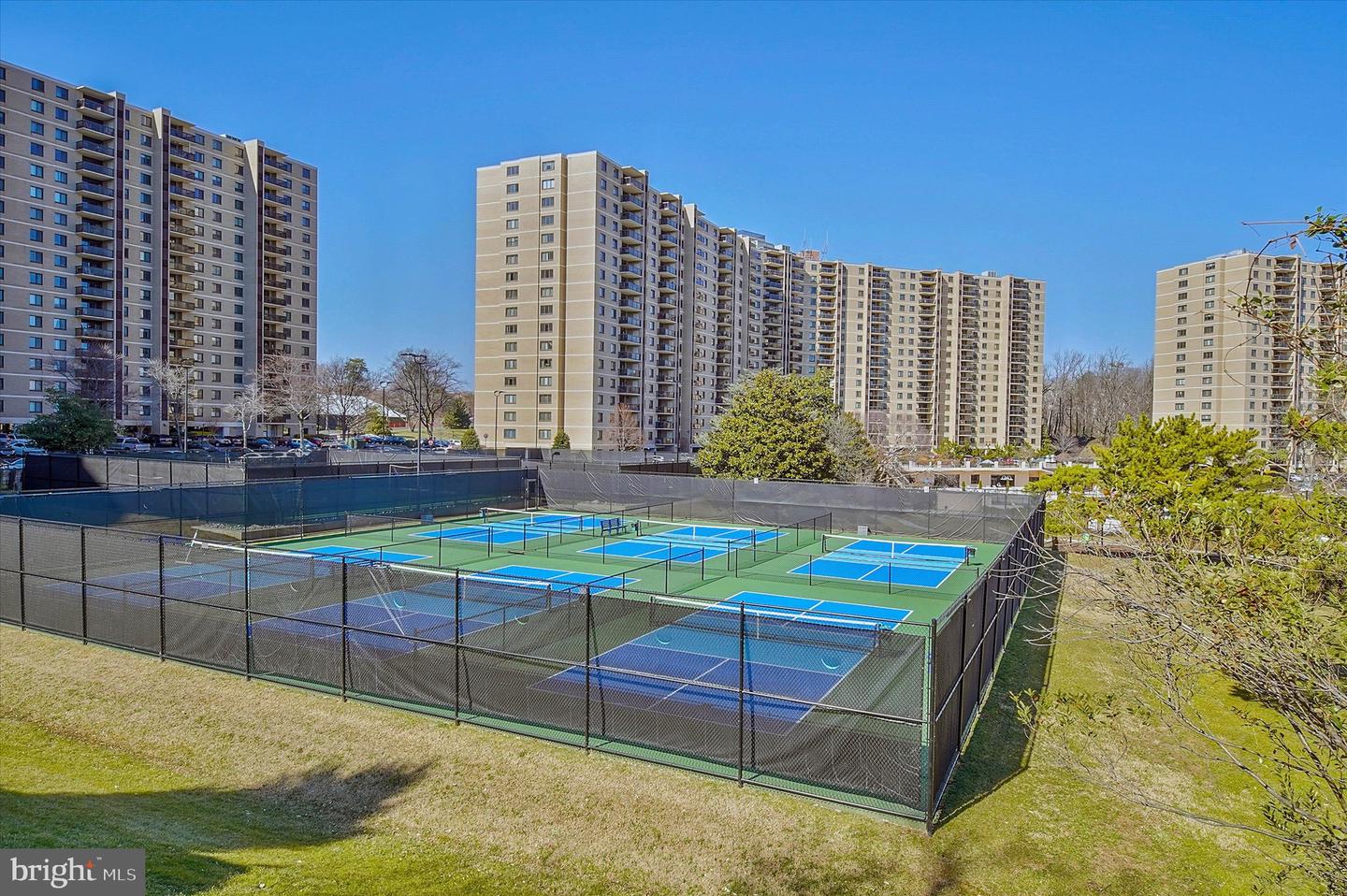 309 YOAKUM PKWY #807, ALEXANDRIA, Virginia 22304, 3 Bedrooms Bedrooms, ,2 BathroomsBathrooms,Residential,For sale,309 YOAKUM PKWY #807,VAAX2052336 MLS # VAAX2052336