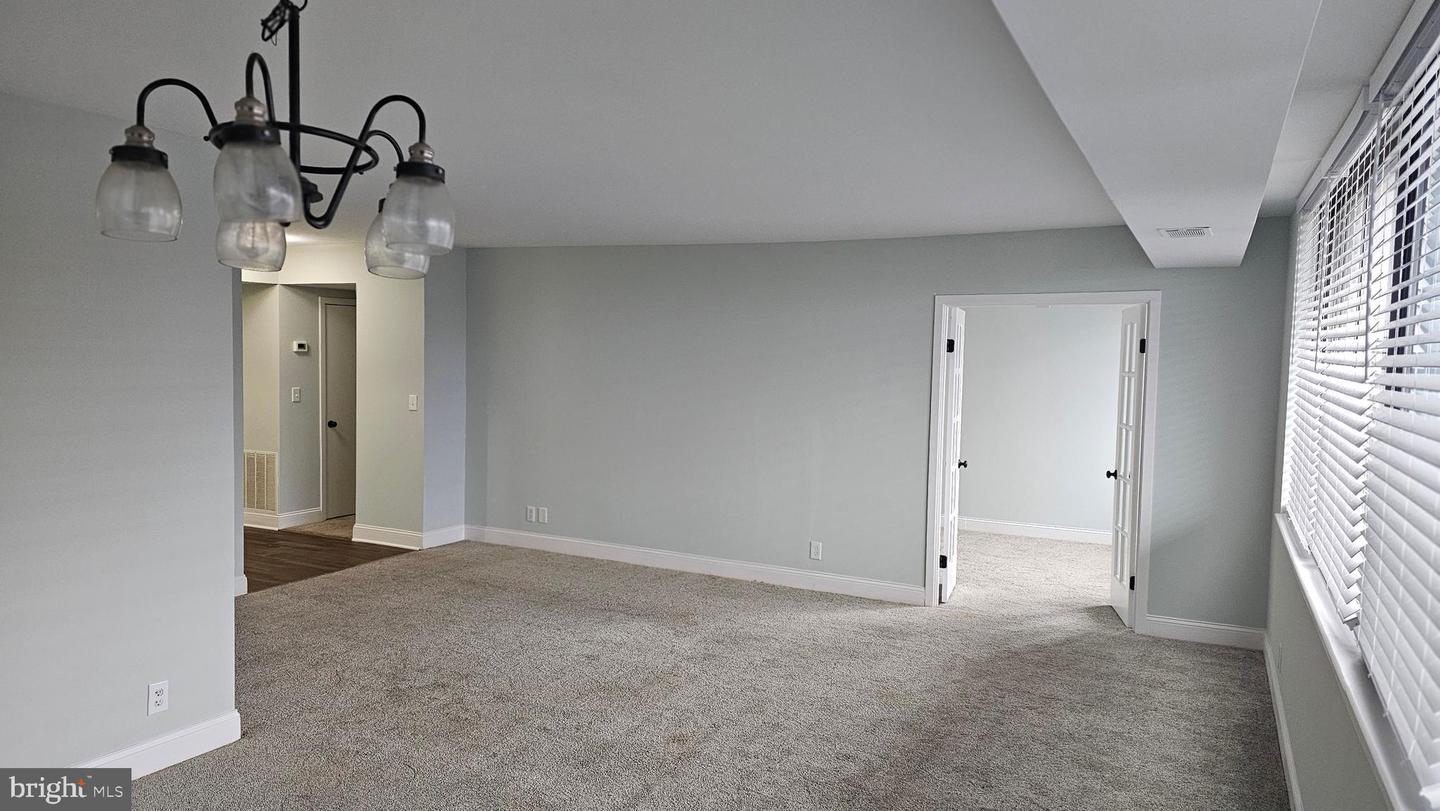 5501 SEMINARY RD #2502S, FALLS CHURCH, Virginia 22041, 2 Bedrooms Bedrooms, 6 Rooms Rooms,1 BathroomBathrooms,Residential,For sale,5501 SEMINARY RD #2502S,VAFX2282200 MLS # VAFX2282200 5501 SEMINARY RD #2502S, FALLS CHURCH, Virginia 22041, 2 Bedrooms Bedrooms, 6 Rooms Rooms,1 BathroomBathrooms,Residential,For sale,5501 SEMINARY RD #2502S,VAFX2282200 MLS # VAFX2282200