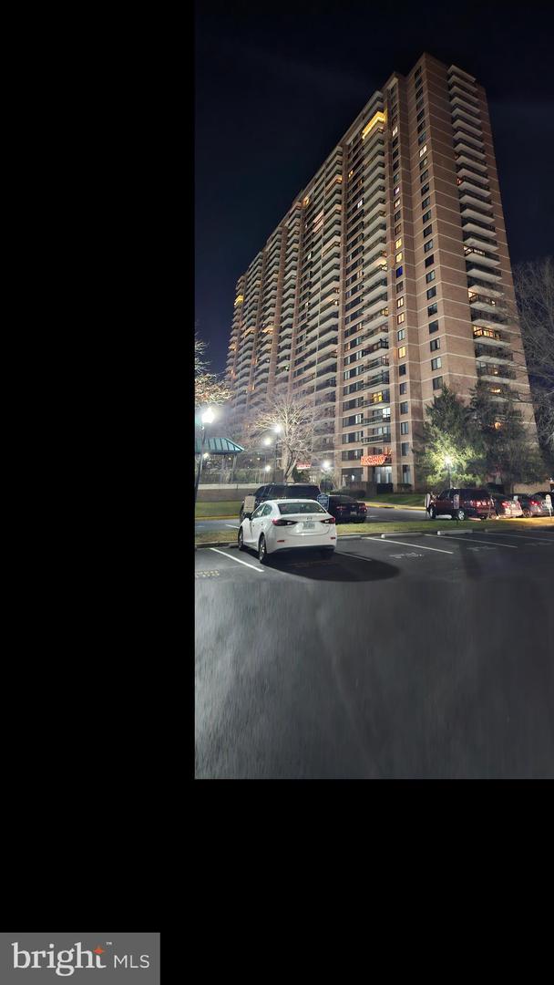 5501 SEMINARY RD #2502S, FALLS CHURCH, Virginia 22041, 2 Bedrooms Bedrooms, 6 Rooms Rooms,1 BathroomBathrooms,Residential,For sale,5501 SEMINARY RD #2502S,VAFX2282200 MLS # VAFX2282200 5501 SEMINARY RD #2502S, FALLS CHURCH, Virginia 22041, 2 Bedrooms Bedrooms, 6 Rooms Rooms,1 BathroomBathrooms,Residential,For sale,5501 SEMINARY RD #2502S,VAFX2282200 MLS # VAFX2282200