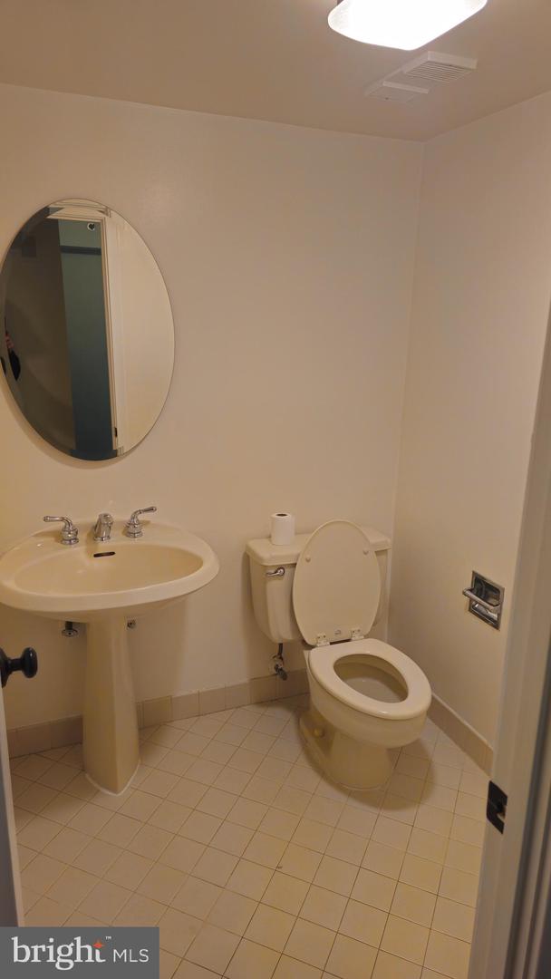 5501 SEMINARY RD #2502S, FALLS CHURCH, Virginia 22041, 2 Bedrooms Bedrooms, 6 Rooms Rooms,1 BathroomBathrooms,Residential,For sale,5501 SEMINARY RD #2502S,VAFX2282200 MLS # VAFX2282200 5501 SEMINARY RD #2502S, FALLS CHURCH, Virginia 22041, 2 Bedrooms Bedrooms, 6 Rooms Rooms,1 BathroomBathrooms,Residential,For sale,5501 SEMINARY RD #2502S,VAFX2282200 MLS # VAFX2282200