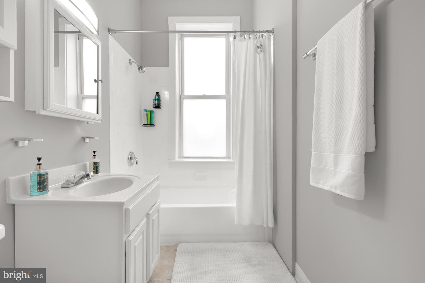 1819 1ST ST NW #A, WASHINGTON, District Of Columbia 20001, 2 Bedrooms Bedrooms, ,2 BathroomsBathrooms,Residential,For sale,1819 1ST ST NW #A,DCDC2234682 MLS # DCDC2234682 1819 1ST ST NW #A, WASHINGTON, District Of Columbia 20001, 2 Bedrooms Bedrooms, ,2 BathroomsBathrooms,Residential,For sale,1819 1ST ST NW #A,DCDC2234682 MLS # DCDC2234682