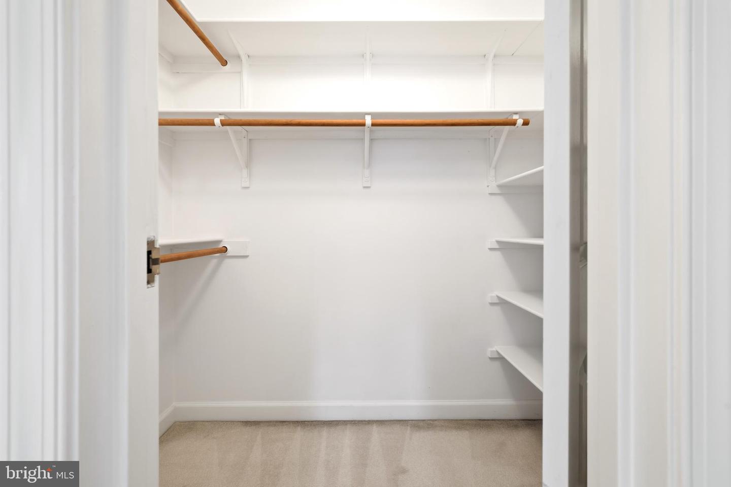 10300 BUSHMAN DR #201, OAKTON, Virginia 22124, 3 Bedrooms Bedrooms, ,2 BathroomsBathrooms,Residential,For sale,10300 BUSHMAN DR #201,VAFX2282216 MLS # VAFX2282216 10300 BUSHMAN DR #201, OAKTON, Virginia 22124, 3 Bedrooms Bedrooms, ,2 BathroomsBathrooms,Residential,For sale,10300 BUSHMAN DR #201,VAFX2282216 MLS # VAFX2282216