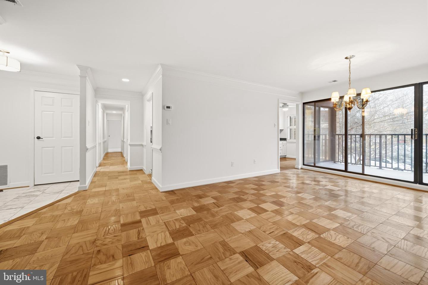 10300 BUSHMAN DR #201, OAKTON, Virginia 22124, 3 Bedrooms Bedrooms, ,2 BathroomsBathrooms,Residential,For sale,10300 BUSHMAN DR #201,VAFX2282216 MLS # VAFX2282216 10300 BUSHMAN DR #201, OAKTON, Virginia 22124, 3 Bedrooms Bedrooms, ,2 BathroomsBathrooms,Residential,For sale,10300 BUSHMAN DR #201,VAFX2282216 MLS # VAFX2282216