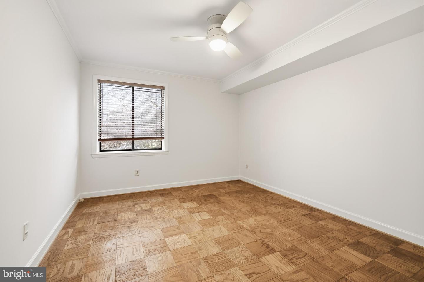 10300 BUSHMAN DR #201, OAKTON, Virginia 22124, 3 Bedrooms Bedrooms, ,2 BathroomsBathrooms,Residential,For sale,10300 BUSHMAN DR #201,VAFX2282216 MLS # VAFX2282216 10300 BUSHMAN DR #201, OAKTON, Virginia 22124, 3 Bedrooms Bedrooms, ,2 BathroomsBathrooms,Residential,For sale,10300 BUSHMAN DR #201,VAFX2282216 MLS # VAFX2282216