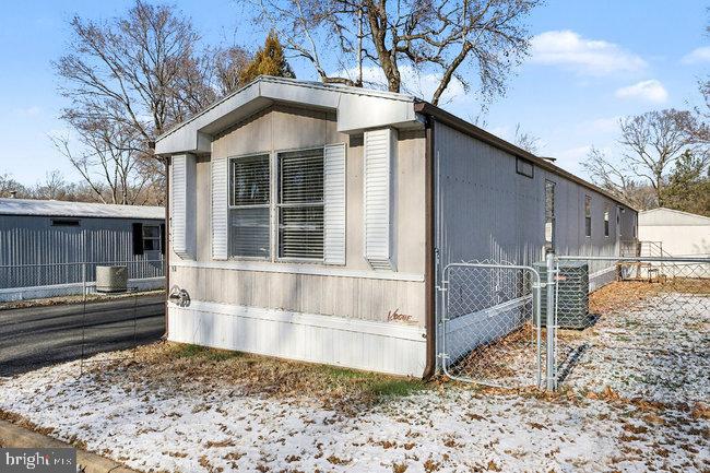 14 ROBERT ST, STAFFORD, Virginia 22554, 3 Bedrooms Bedrooms, ,2 BathroomsBathrooms,Residential,For sale,14 ROBERT ST,VAST2044680 MLS # VAST2044680