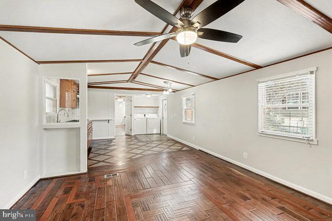 14 ROBERT ST, STAFFORD, Virginia 22554, 3 Bedrooms Bedrooms, ,2 BathroomsBathrooms,Residential,For sale,14 ROBERT ST,VAST2044680 MLS # VAST2044680