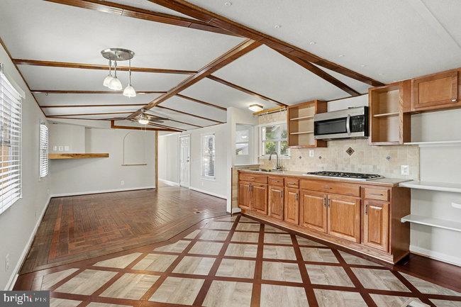 14 ROBERT ST, STAFFORD, Virginia 22554, 3 Bedrooms Bedrooms, ,2 BathroomsBathrooms,Residential,For sale,14 ROBERT ST,VAST2044680 MLS # VAST2044680