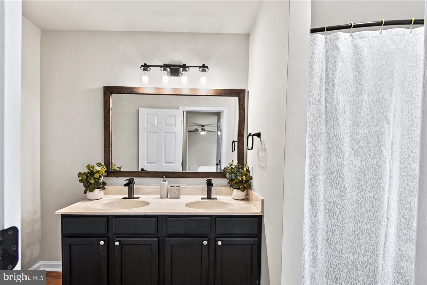 10004 SHADOWRIDGE CT, FREDERICKSBURG, Virginia 22407, 3 Bedrooms Bedrooms, ,2 BathroomsBathrooms,Residential,For sale,10004 SHADOWRIDGE CT,VASP2038084 MLS # VASP2038084 10004 SHADOWRIDGE CT, FREDERICKSBURG, Virginia 22407, 3 Bedrooms Bedrooms, ,2 BathroomsBathrooms,Residential,For sale,10004 SHADOWRIDGE CT,VASP2038084 MLS # VASP2038084