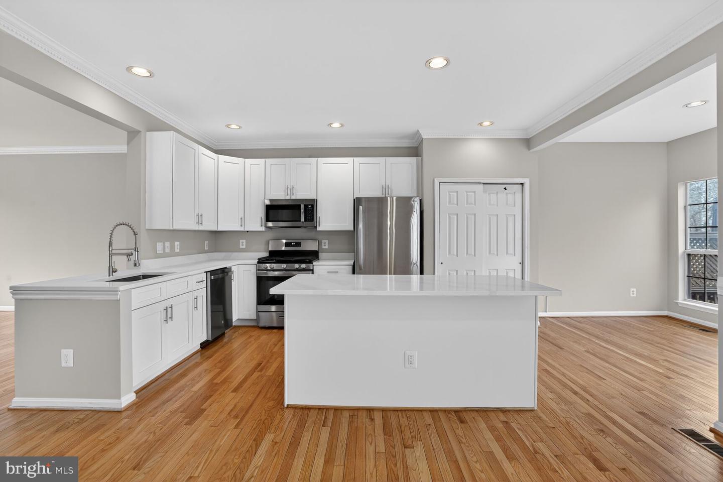 6808 CEDAR LOCH CT, CENTREVILLE, Virginia 20121, 3 Bedrooms Bedrooms, ,2 BathroomsBathrooms,Residential,For sale,6808 CEDAR LOCH CT,VAFX2282256 MLS # VAFX2282256 6808 CEDAR LOCH CT, CENTREVILLE, Virginia 20121, 3 Bedrooms Bedrooms, ,2 BathroomsBathrooms,Residential,For sale,6808 CEDAR LOCH CT,VAFX2282256 MLS # VAFX2282256