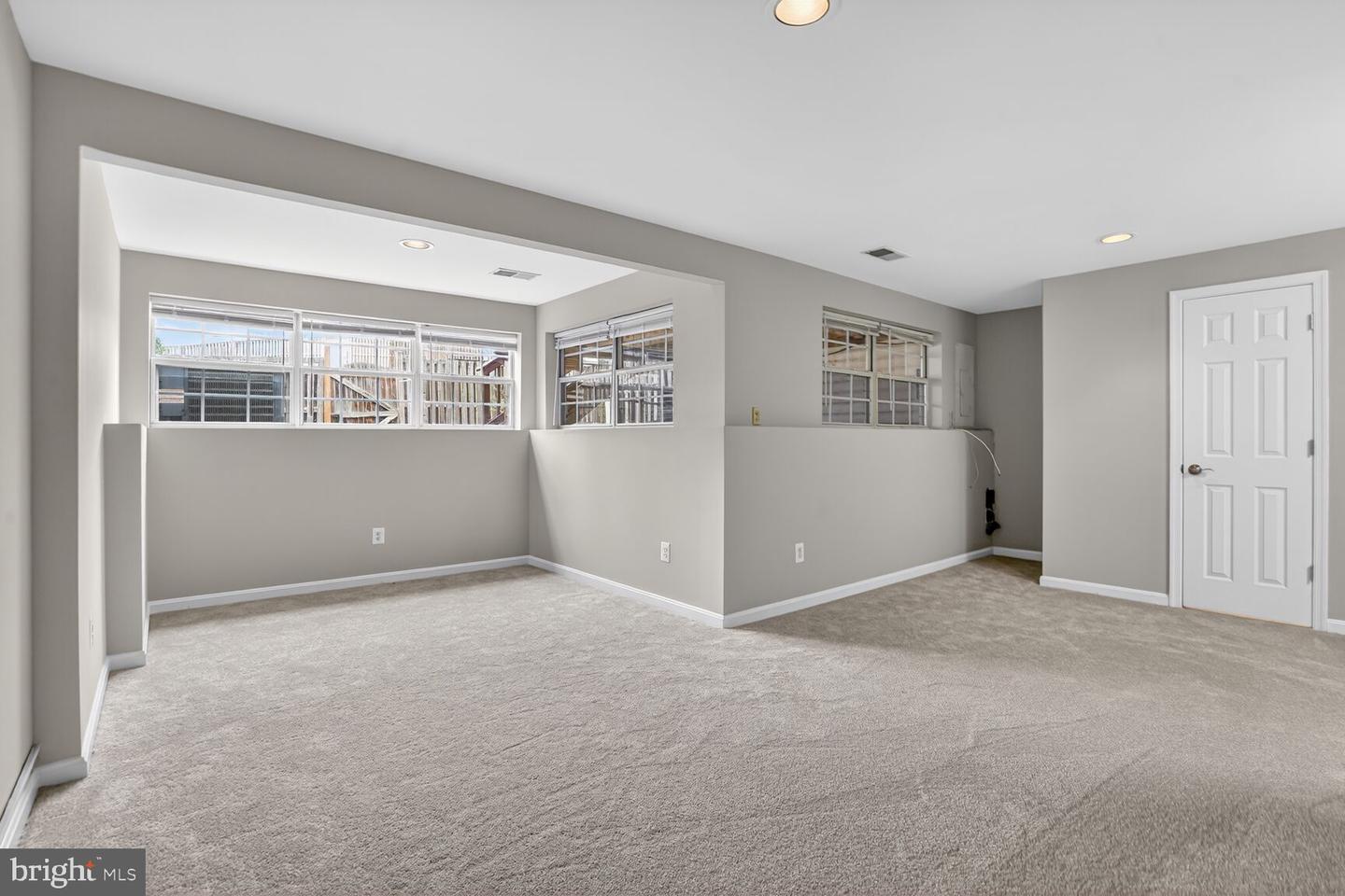 6808 CEDAR LOCH CT, CENTREVILLE, Virginia 20121, 3 Bedrooms Bedrooms, ,2 BathroomsBathrooms,Residential,For sale,6808 CEDAR LOCH CT,VAFX2282256 MLS # VAFX2282256 6808 CEDAR LOCH CT, CENTREVILLE, Virginia 20121, 3 Bedrooms Bedrooms, ,2 BathroomsBathrooms,Residential,For sale,6808 CEDAR LOCH CT,VAFX2282256 MLS # VAFX2282256