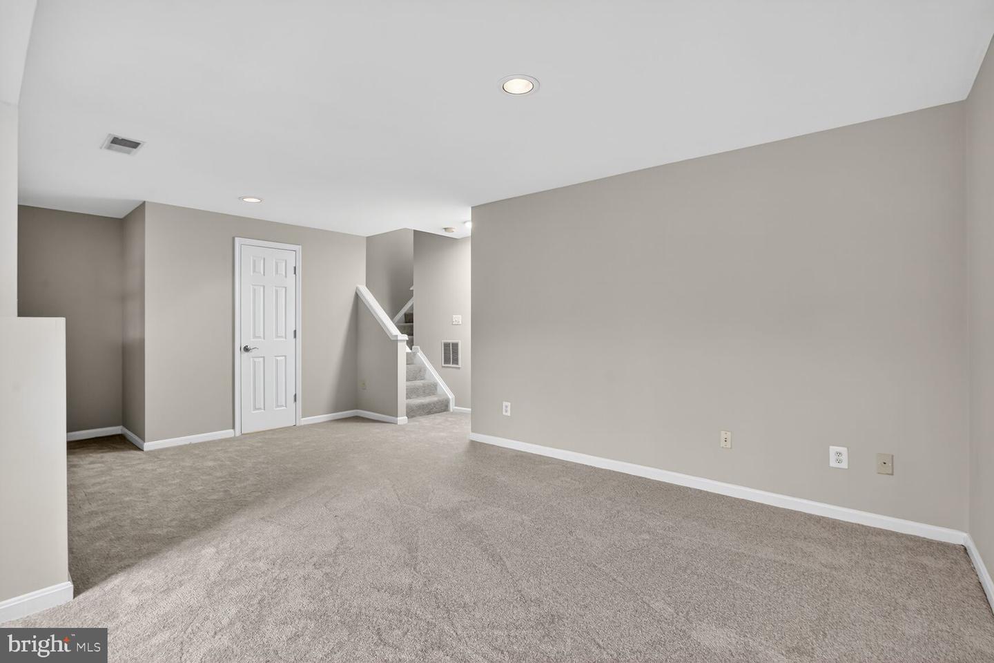 6808 CEDAR LOCH CT, CENTREVILLE, Virginia 20121, 3 Bedrooms Bedrooms, ,2 BathroomsBathrooms,Residential,For sale,6808 CEDAR LOCH CT,VAFX2282256 MLS # VAFX2282256 6808 CEDAR LOCH CT, CENTREVILLE, Virginia 20121, 3 Bedrooms Bedrooms, ,2 BathroomsBathrooms,Residential,For sale,6808 CEDAR LOCH CT,VAFX2282256 MLS # VAFX2282256