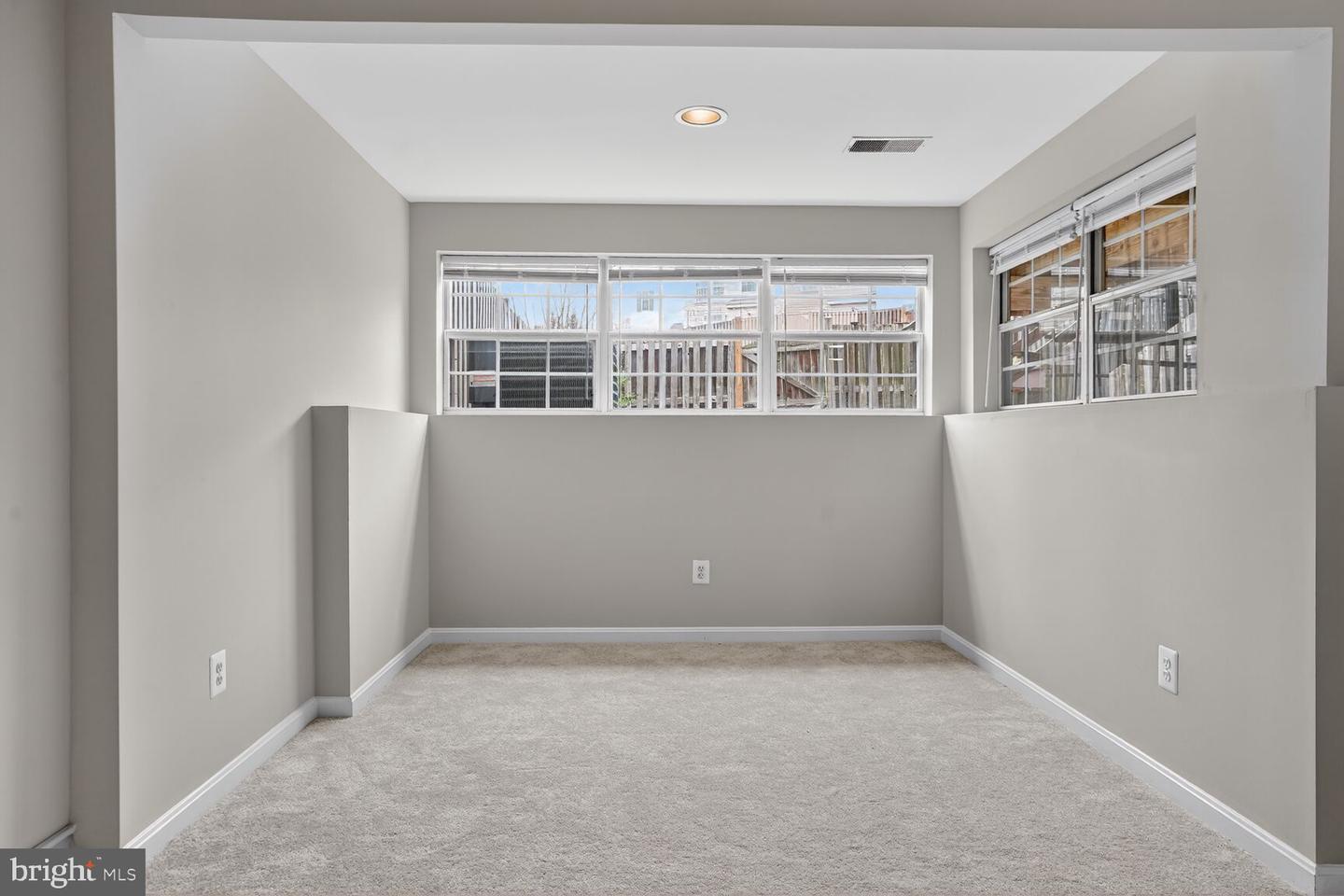 6808 CEDAR LOCH CT, CENTREVILLE, Virginia 20121, 3 Bedrooms Bedrooms, ,2 BathroomsBathrooms,Residential,For sale,6808 CEDAR LOCH CT,VAFX2282256 MLS # VAFX2282256 6808 CEDAR LOCH CT, CENTREVILLE, Virginia 20121, 3 Bedrooms Bedrooms, ,2 BathroomsBathrooms,Residential,For sale,6808 CEDAR LOCH CT,VAFX2282256 MLS # VAFX2282256