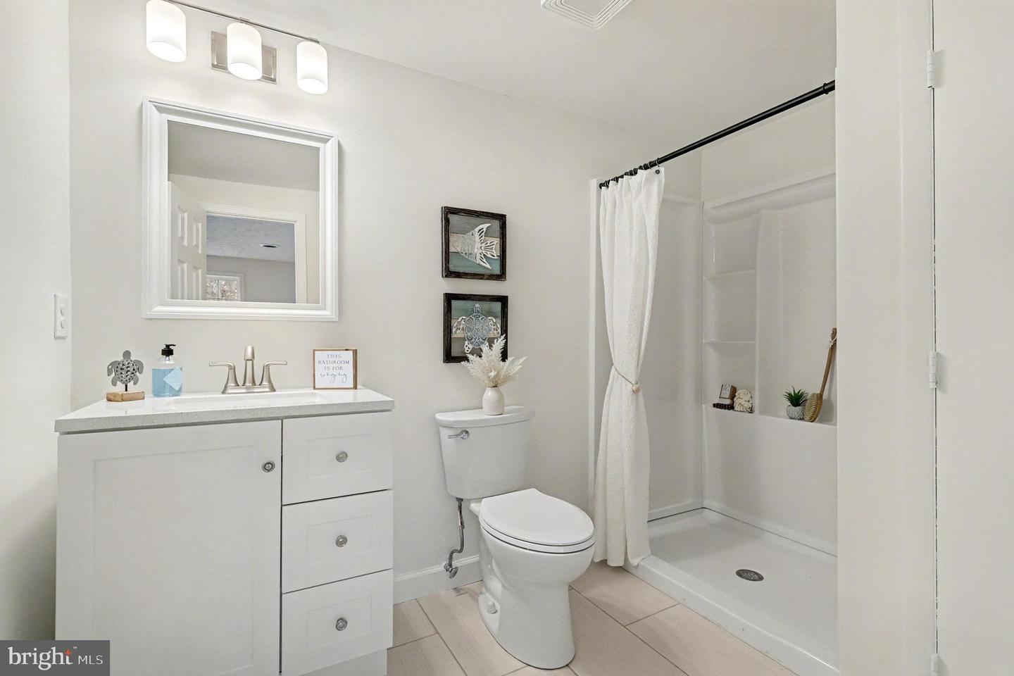 305 GREEN ST, LOCUST GROVE, Virginia 22508, 4 Bedrooms Bedrooms, 6 Rooms Rooms,2 BathroomsBathrooms,Residential,For sale,305 GREEN ST,VAOR2012942 MLS # VAOR2012942