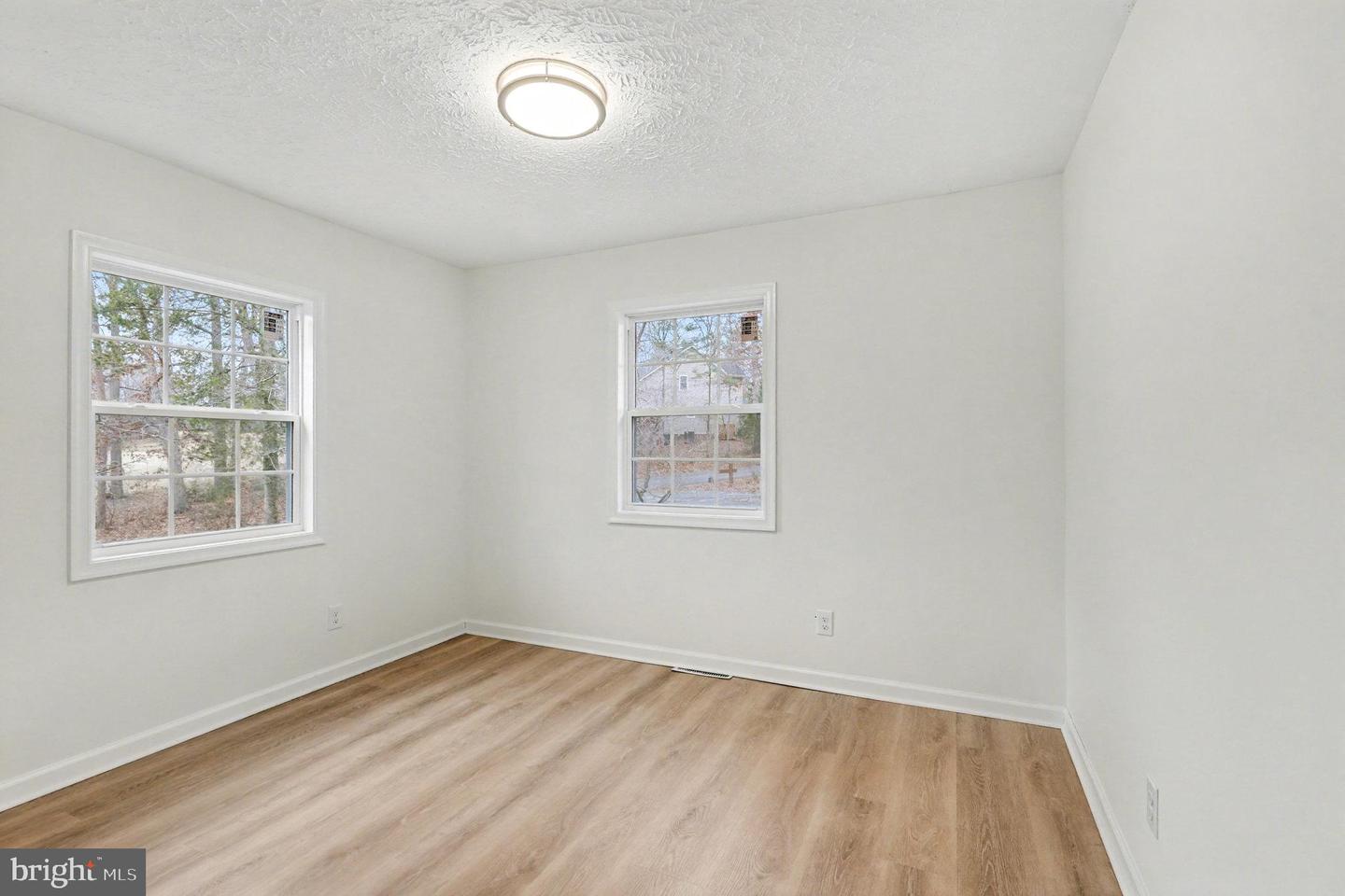 305 GREEN ST, LOCUST GROVE, Virginia 22508, 4 Bedrooms Bedrooms, 6 Rooms Rooms,2 BathroomsBathrooms,Residential,For sale,305 GREEN ST,VAOR2012942 MLS # VAOR2012942