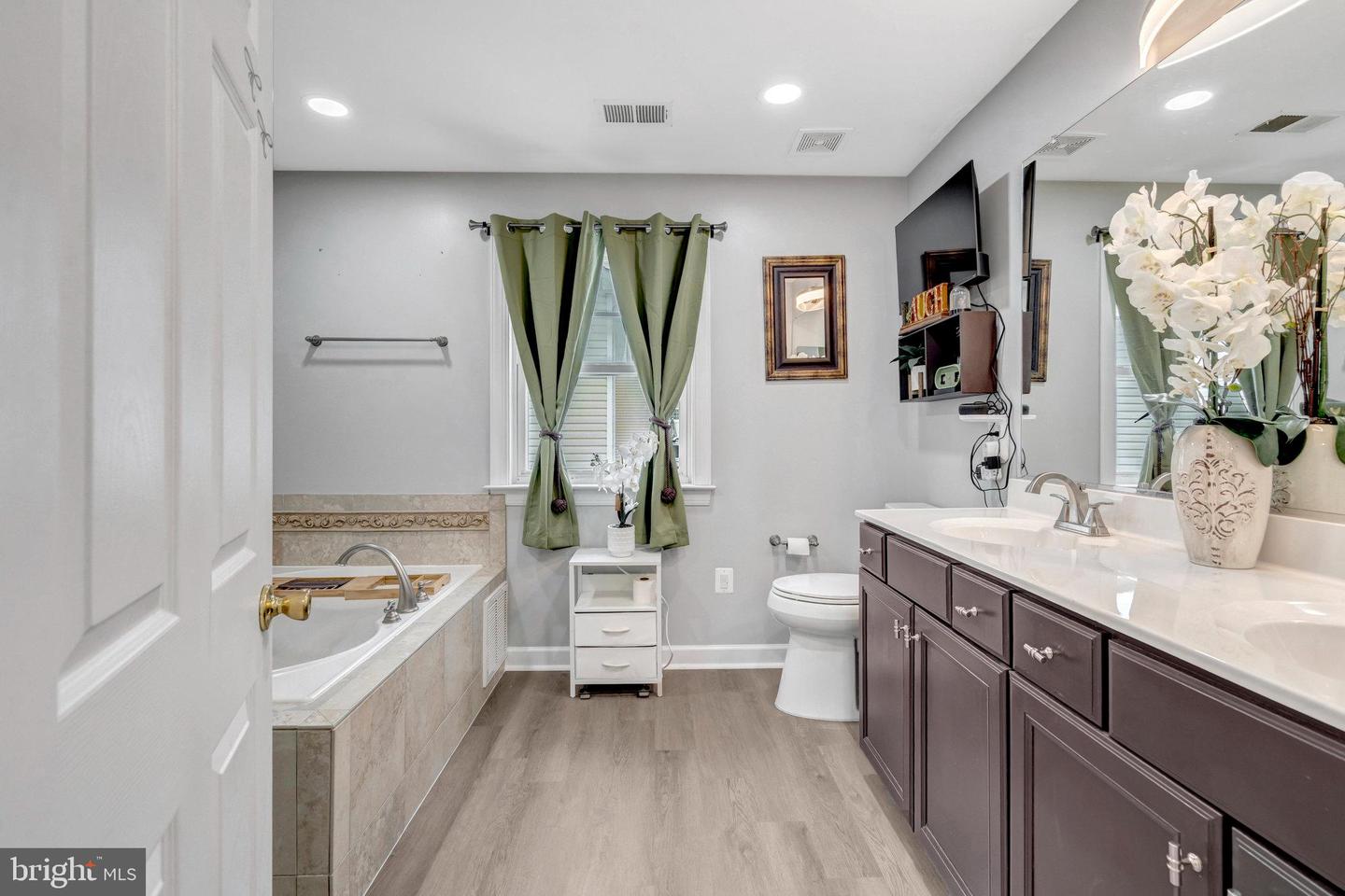 4169 AGENCY LOOP, TRIANGLE, Virginia 22172, 4 Bedrooms Bedrooms, ,3 BathroomsBathrooms,Residential,For sale,4169 AGENCY LOOP,VAPW2108992 MLS # VAPW2108992 4169 AGENCY LOOP, TRIANGLE, Virginia 22172, 4 Bedrooms Bedrooms, ,3 BathroomsBathrooms,Residential,For sale,4169 AGENCY LOOP,VAPW2108992 MLS # VAPW2108992