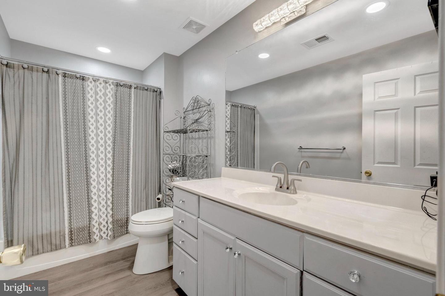 4169 AGENCY LOOP, TRIANGLE, Virginia 22172, 4 Bedrooms Bedrooms, ,3 BathroomsBathrooms,Residential,For sale,4169 AGENCY LOOP,VAPW2108992 MLS # VAPW2108992 4169 AGENCY LOOP, TRIANGLE, Virginia 22172, 4 Bedrooms Bedrooms, ,3 BathroomsBathrooms,Residential,For sale,4169 AGENCY LOOP,VAPW2108992 MLS # VAPW2108992