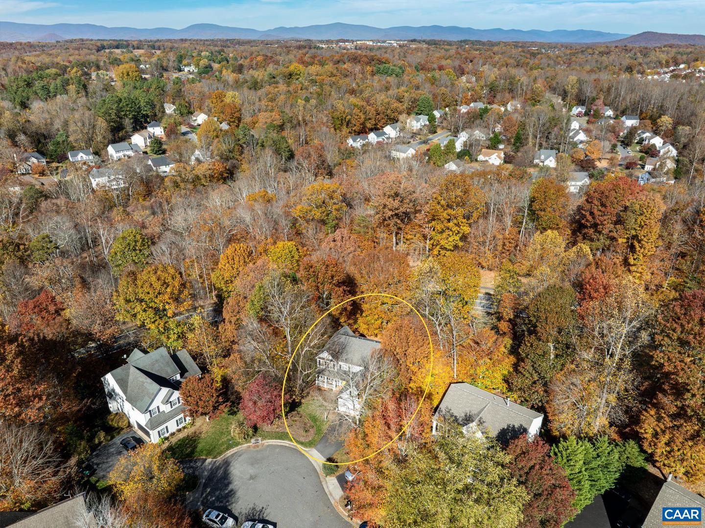 2876 STRATFORD GLEN WAY, CHARLOTTESVILLE, Virginia 22911, 5 Bedrooms Bedrooms, ,2 BathroomsBathrooms,Residential,For sale,2876 STRATFORD GLEN WAY,671776 MLS # 671776 2876 STRATFORD GLEN WAY, CHARLOTTESVILLE, Virginia 22911, 5 Bedrooms Bedrooms, ,2 BathroomsBathrooms,Residential,For sale,2876 STRATFORD GLEN WAY,671776 MLS # 671776