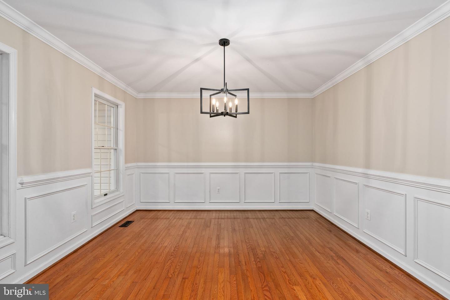 10 LAWRENCE, FREDERICKSBURG, Virginia 22405, 5 Bedrooms Bedrooms, ,4 BathroomsBathrooms,Residential,For sale,10 LAWRENCE,VAST2044684 MLS # VAST2044684 10 LAWRENCE, FREDERICKSBURG, Virginia 22405, 5 Bedrooms Bedrooms, ,4 BathroomsBathrooms,Residential,For sale,10 LAWRENCE,VAST2044684 MLS # VAST2044684