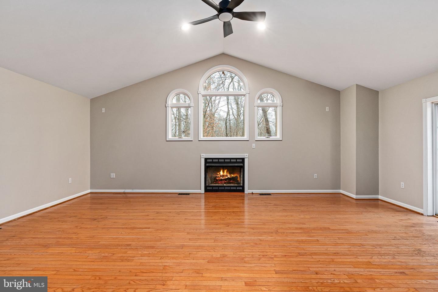 10 LAWRENCE, FREDERICKSBURG, Virginia 22405, 5 Bedrooms Bedrooms, ,4 BathroomsBathrooms,Residential,For sale,10 LAWRENCE,VAST2044684 MLS # VAST2044684 10 LAWRENCE, FREDERICKSBURG, Virginia 22405, 5 Bedrooms Bedrooms, ,4 BathroomsBathrooms,Residential,For sale,10 LAWRENCE,VAST2044684 MLS # VAST2044684