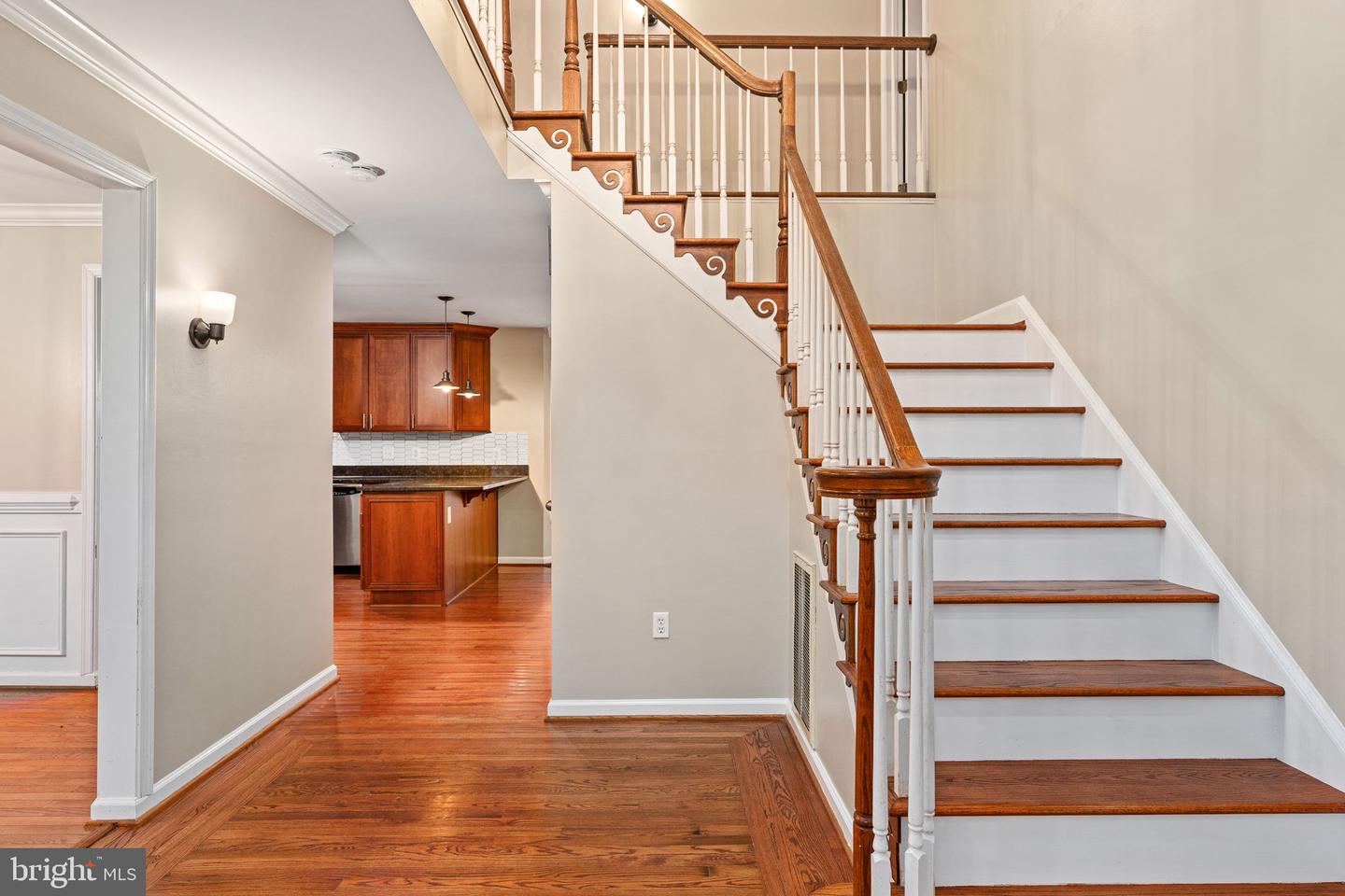 10 LAWRENCE, FREDERICKSBURG, Virginia 22405, 5 Bedrooms Bedrooms, ,4 BathroomsBathrooms,Residential,For sale,10 LAWRENCE,VAST2044684 MLS # VAST2044684 10 LAWRENCE, FREDERICKSBURG, Virginia 22405, 5 Bedrooms Bedrooms, ,4 BathroomsBathrooms,Residential,For sale,10 LAWRENCE,VAST2044684 MLS # VAST2044684