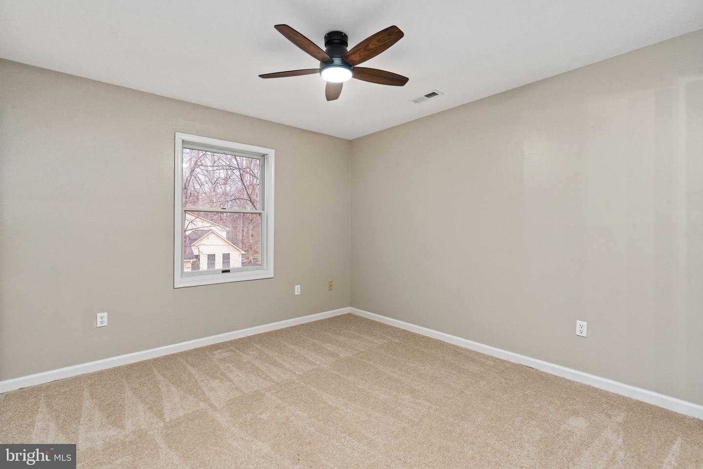 10 LAWRENCE, FREDERICKSBURG, Virginia 22405, 5 Bedrooms Bedrooms, ,4 BathroomsBathrooms,Residential,For sale,10 LAWRENCE,VAST2044684 MLS # VAST2044684 10 LAWRENCE, FREDERICKSBURG, Virginia 22405, 5 Bedrooms Bedrooms, ,4 BathroomsBathrooms,Residential,For sale,10 LAWRENCE,VAST2044684 MLS # VAST2044684