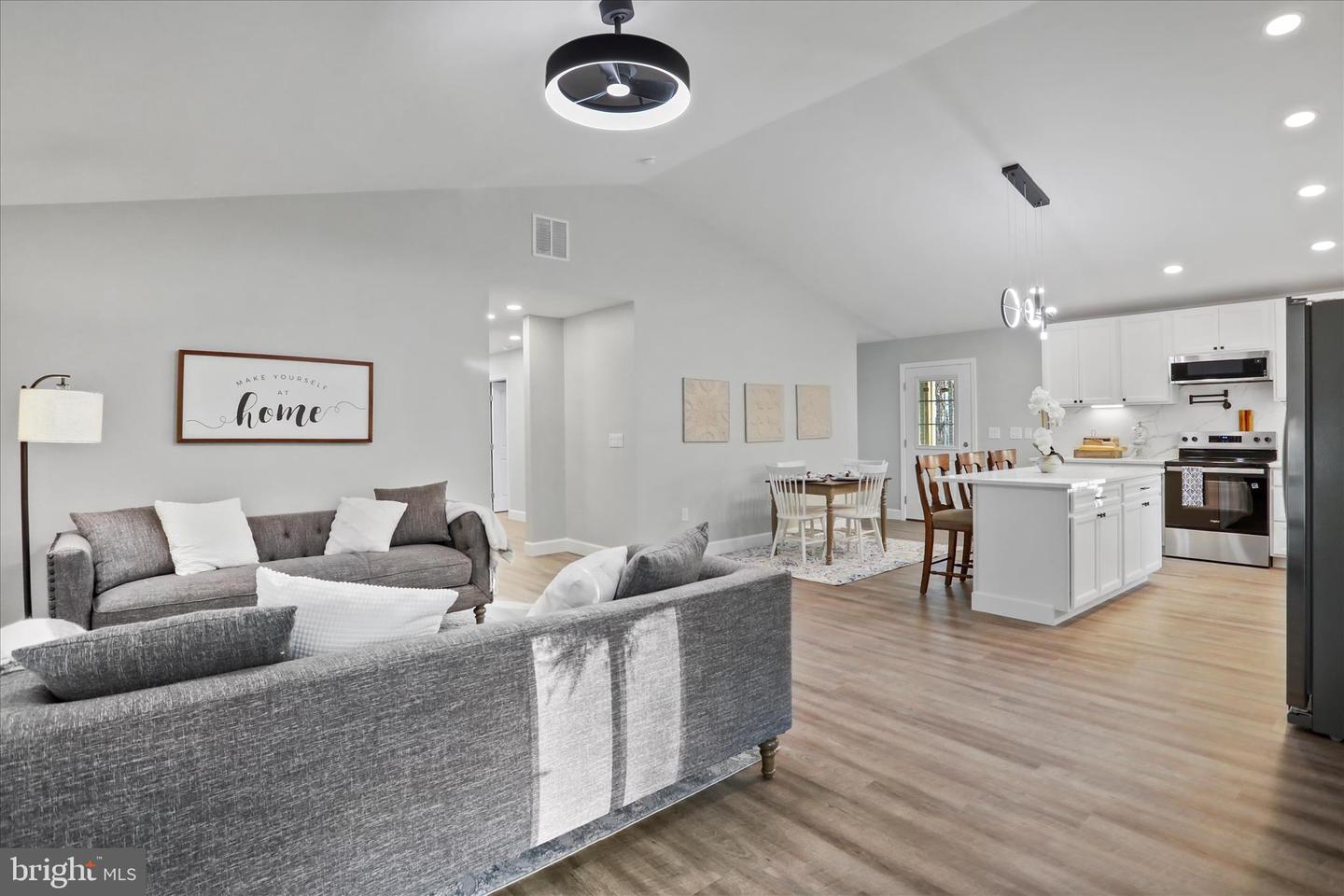 130 HIGHLAND WAY, CHESTER GAP, Virginia 22623, 3 Bedrooms Bedrooms, ,3 BathroomsBathrooms,Residential,For sale,130 HIGHLAND WAY,VARP2002432 MLS # VARP2002432 130 HIGHLAND WAY, CHESTER GAP, Virginia 22623, 3 Bedrooms Bedrooms, ,3 BathroomsBathrooms,Residential,For sale,130 HIGHLAND WAY,VARP2002432 MLS # VARP2002432