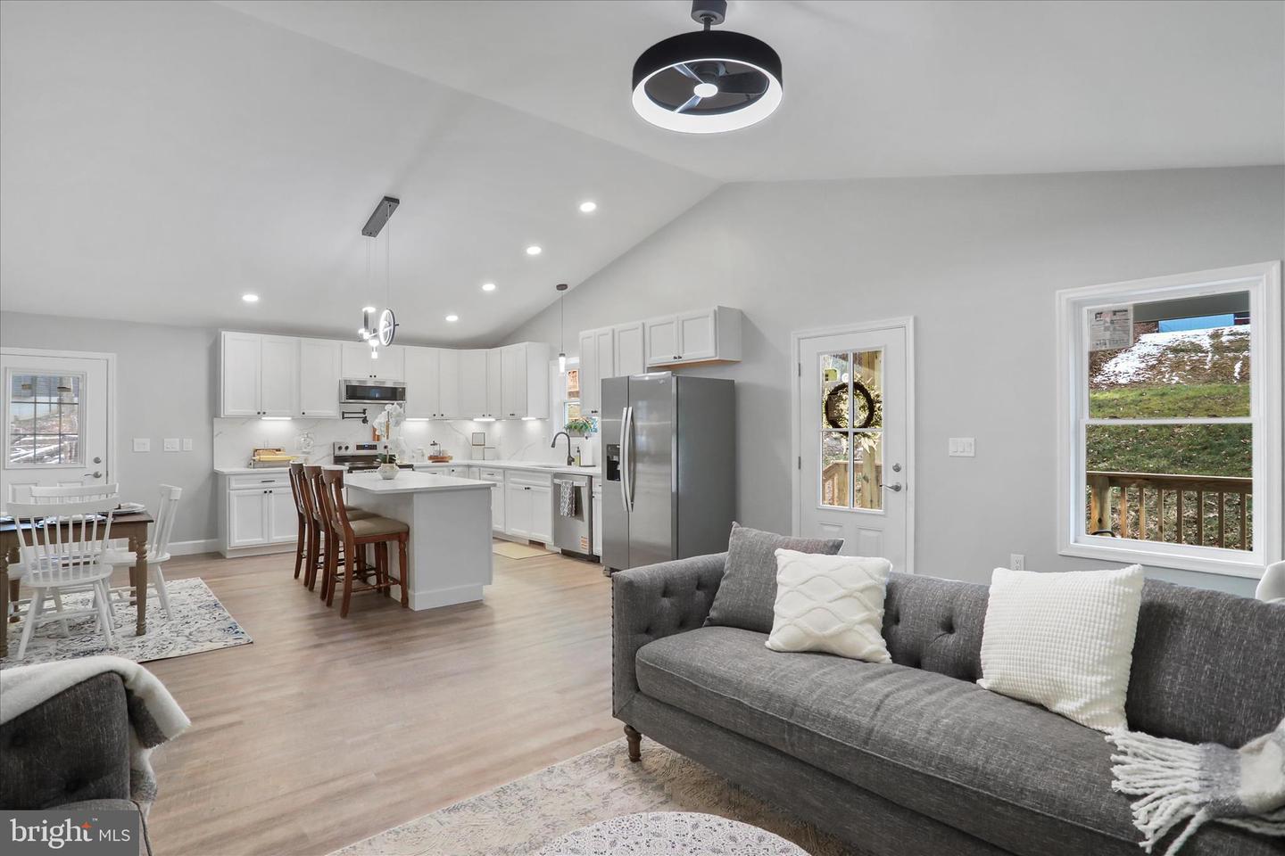 130 HIGHLAND WAY, CHESTER GAP, Virginia 22623, 3 Bedrooms Bedrooms, ,3 BathroomsBathrooms,Residential,For sale,130 HIGHLAND WAY,VARP2002432 MLS # VARP2002432 130 HIGHLAND WAY, CHESTER GAP, Virginia 22623, 3 Bedrooms Bedrooms, ,3 BathroomsBathrooms,Residential,For sale,130 HIGHLAND WAY,VARP2002432 MLS # VARP2002432