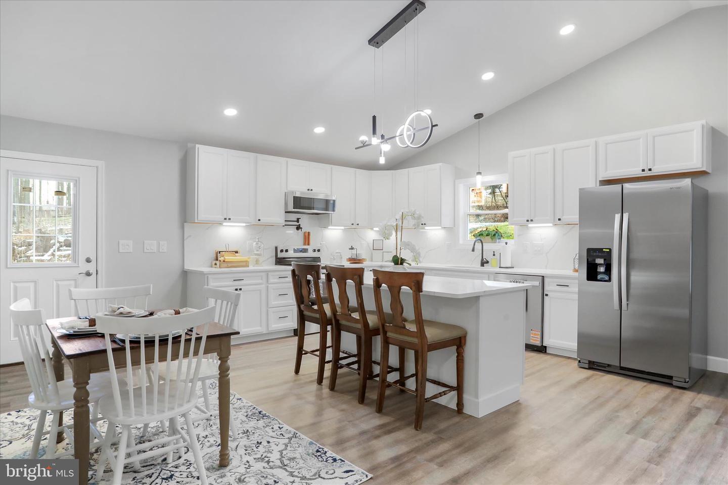 130 HIGHLAND WAY, CHESTER GAP, Virginia 22623, 3 Bedrooms Bedrooms, ,3 BathroomsBathrooms,Residential,For sale,130 HIGHLAND WAY,VARP2002432 MLS # VARP2002432 130 HIGHLAND WAY, CHESTER GAP, Virginia 22623, 3 Bedrooms Bedrooms, ,3 BathroomsBathrooms,Residential,For sale,130 HIGHLAND WAY,VARP2002432 MLS # VARP2002432